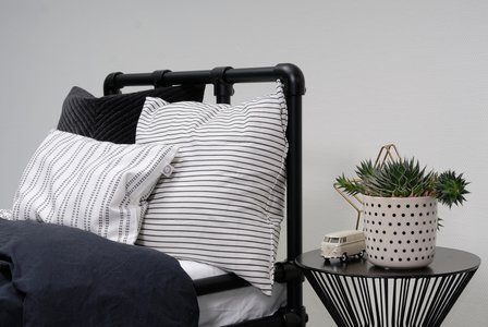 Juniorbed zwart